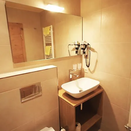 Kristall 4* オーバータウエルン