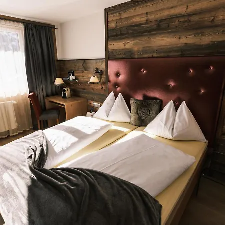 Kristall ホテル 4*