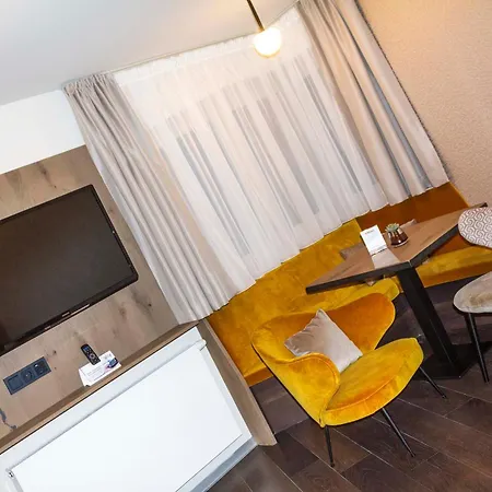 Kristall Hotel